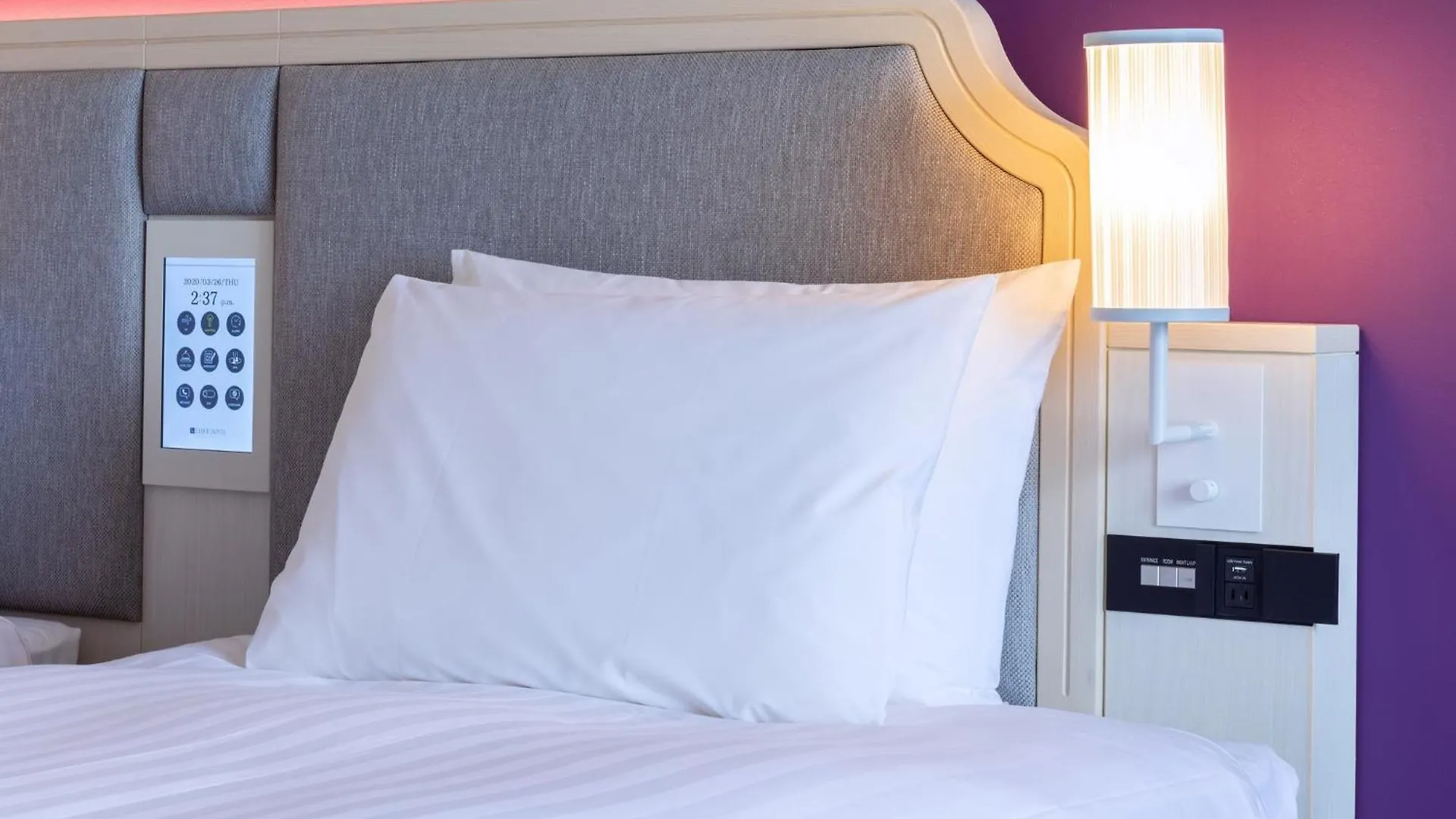 Liber Hotel Osaka 4*,  Giappone